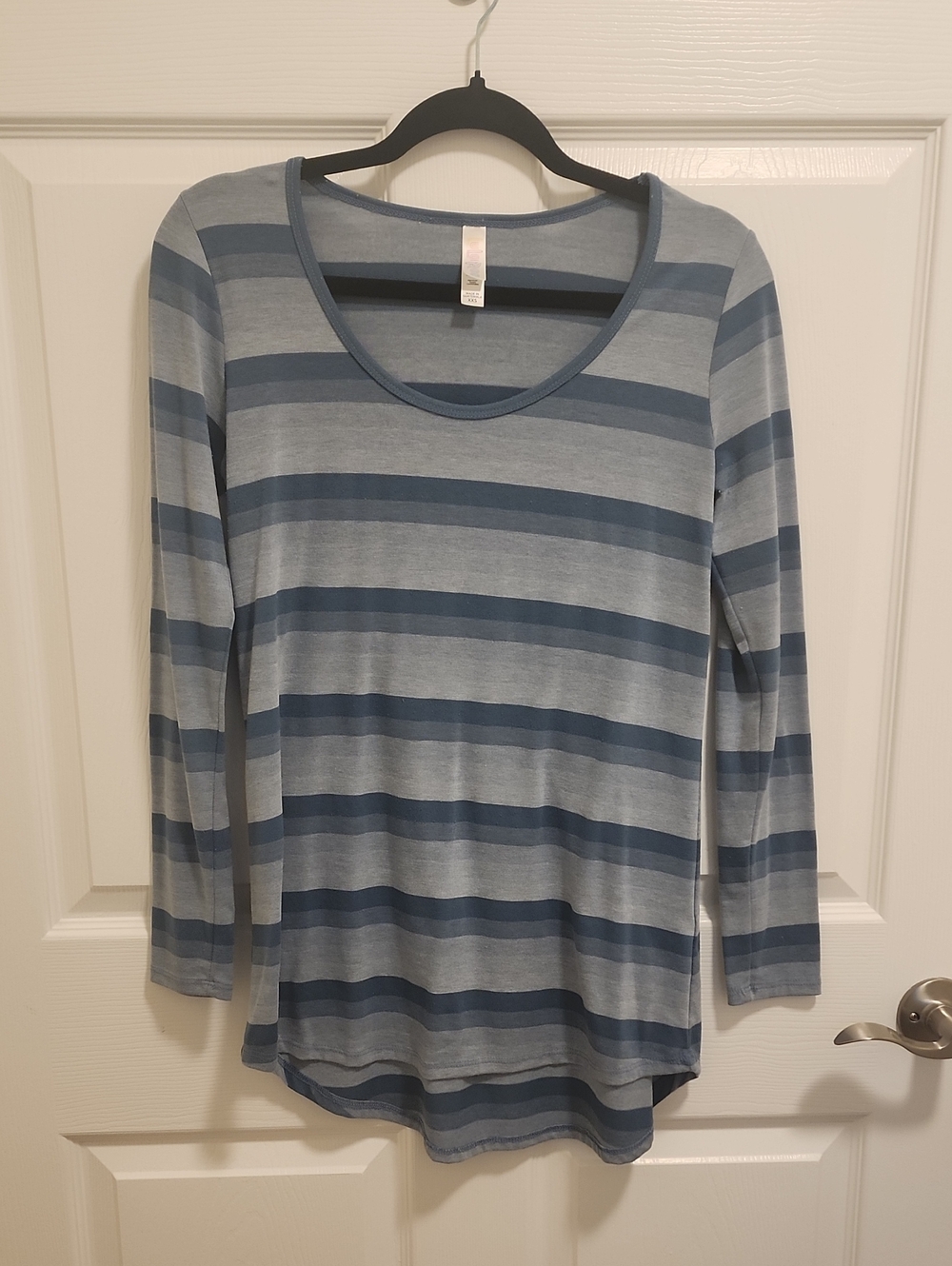 LuLaRoe Lynnae - Top - XXS but more like S